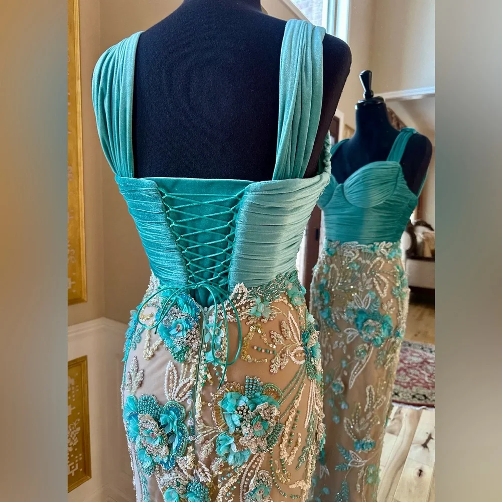 Crystal Beaded Formal Sweetheart Neckline Custom Gown Beige Turquoise Size 4 - Picture 14 of 16